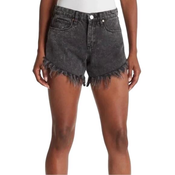 NWT! Blank NYC Sabotage Frayed Black Wash Denim Shorts - Size 25 - Picture 2 of 6